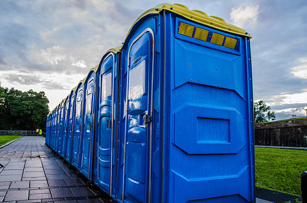 Porta potty delivery and setup in Poseyville, IN
